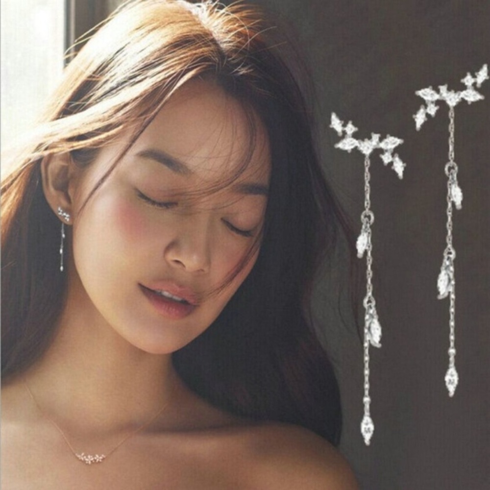 Silver Crystal Drop Dangle Earings